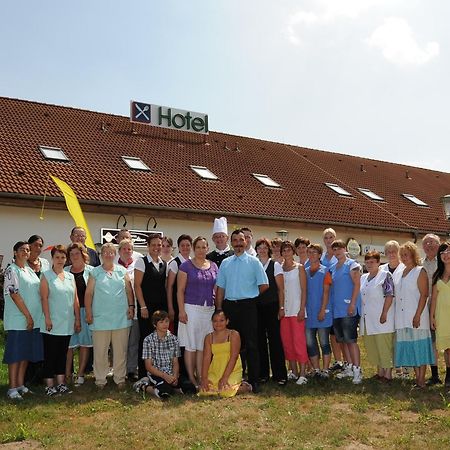 Hotel-Pension Am Muehlberg Luebbenau Exterior photo